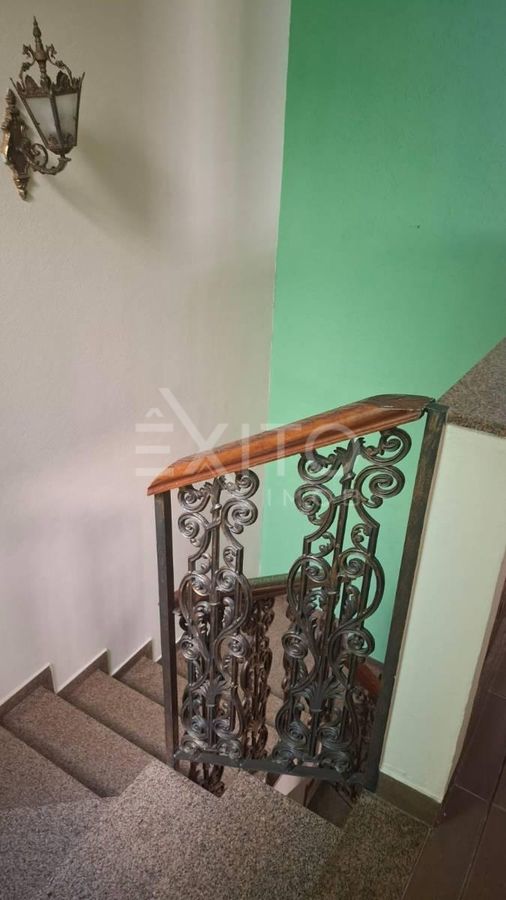 Casa, 6 quartos, 245 m² - Foto 8