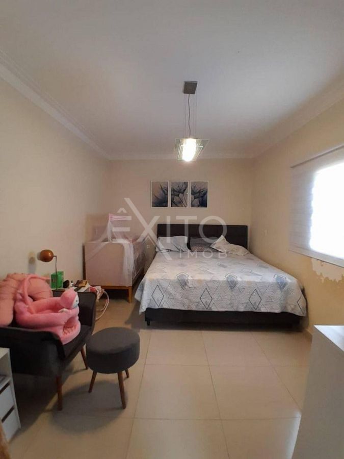 Casa, 3 quartos, 184 m² - Foto 3