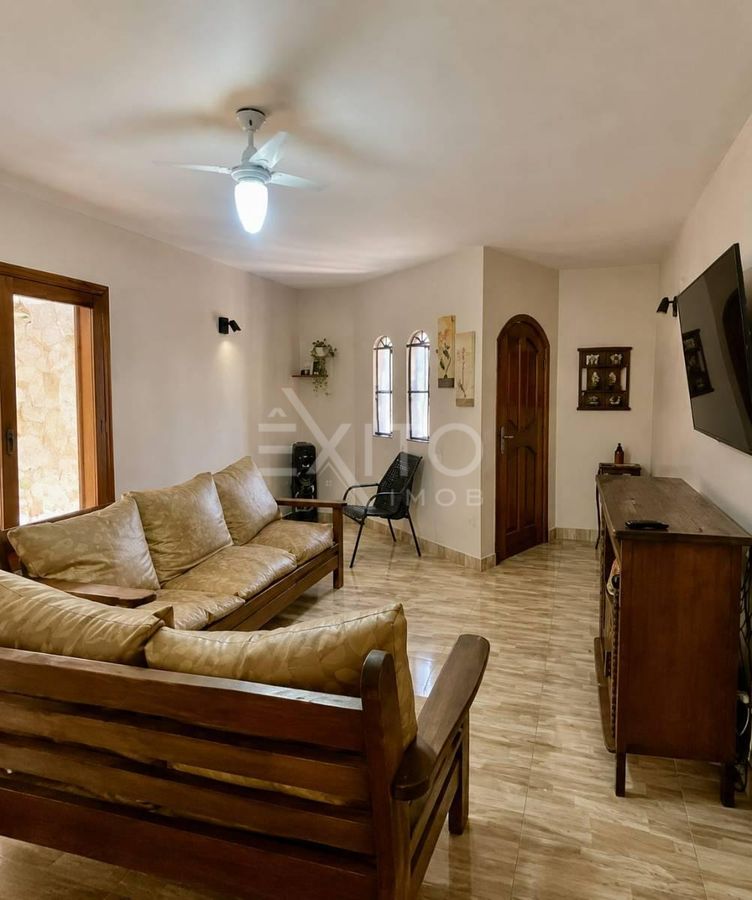 Casa, 3 quartos, 142 m² - Foto 2