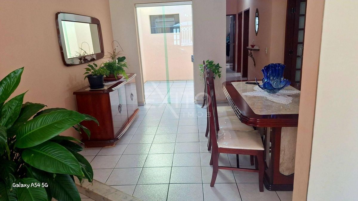 Casa, 3 quartos, 186 m² - Foto 5