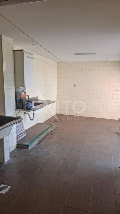 Casa, 6 quartos, 245 m² - Foto 23