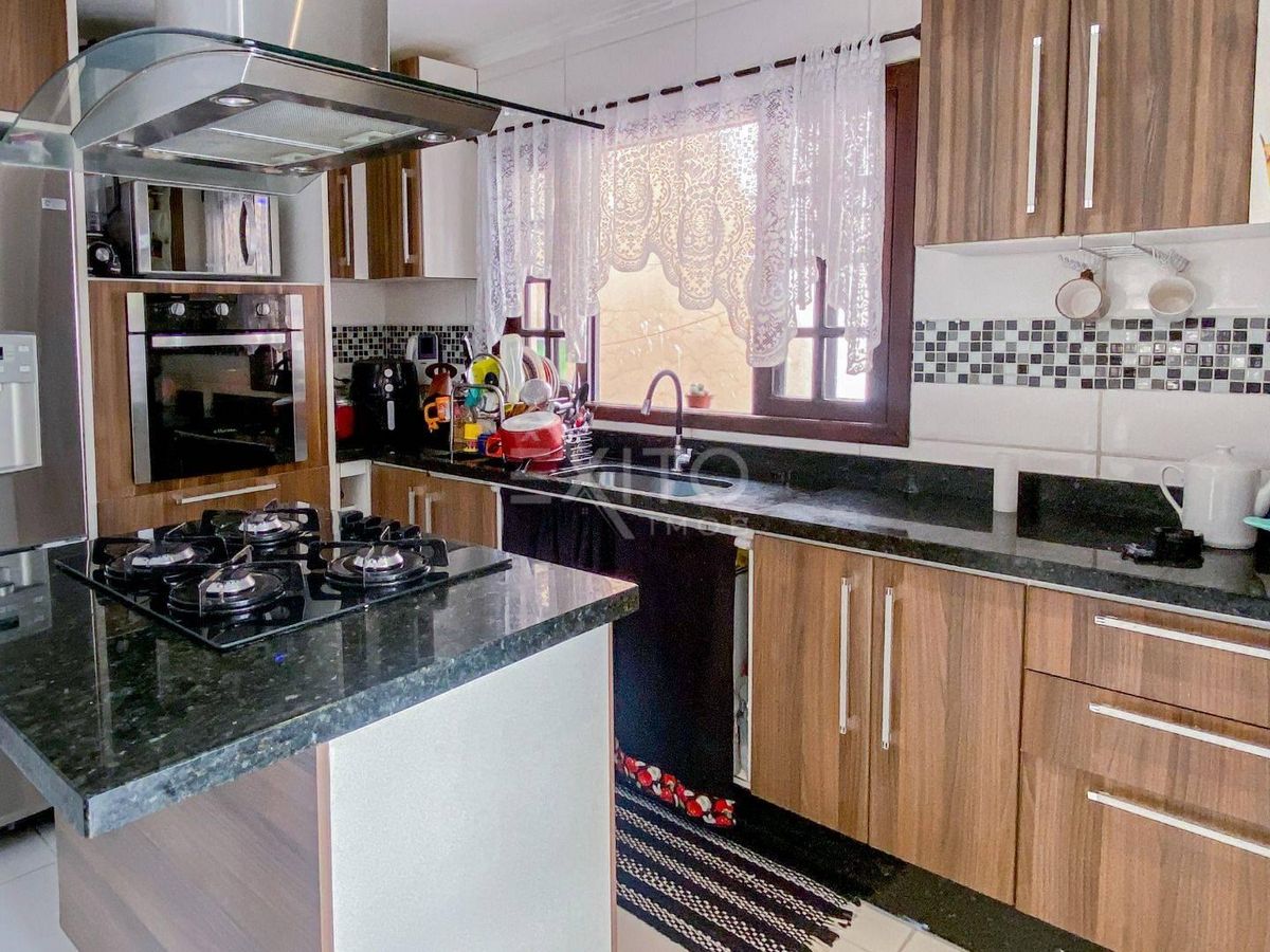 Casa, 3 quartos, 158 m² - Foto 3