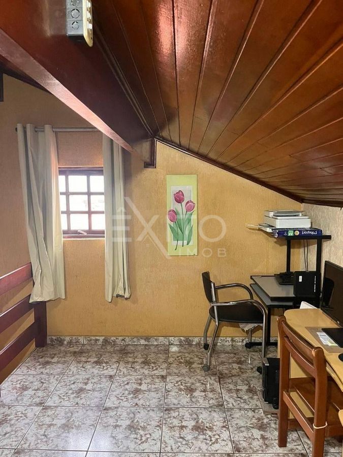 Casa, 4 quartos, 248 m² - Foto 9