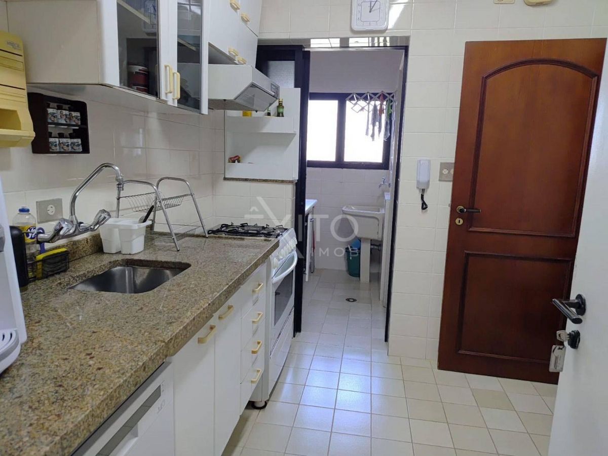 Apartamento, 3 quartos, 136 m² - Foto 2