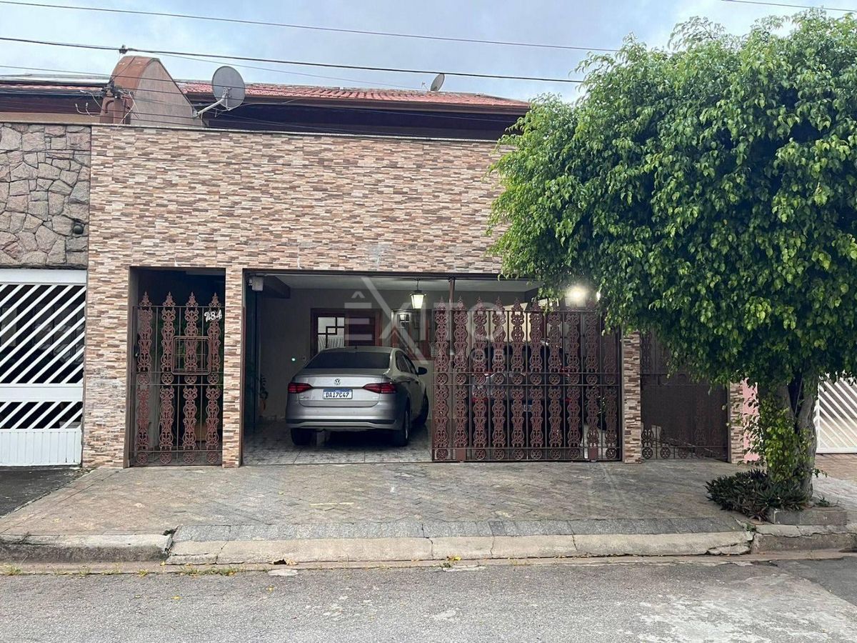 Casa, 4 quartos, 248 m² - Foto 3