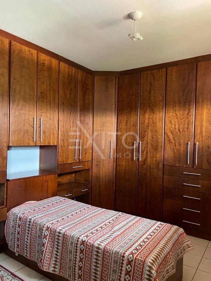 Casa, 4 quartos, 647 m² - Foto 3