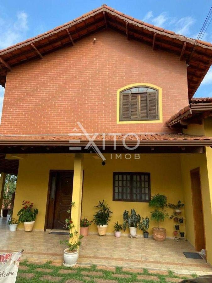 Casa, 4 quartos, 647 m² - Foto 1
