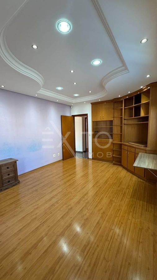Casa, 5 quartos, 460 m² - Foto 2
