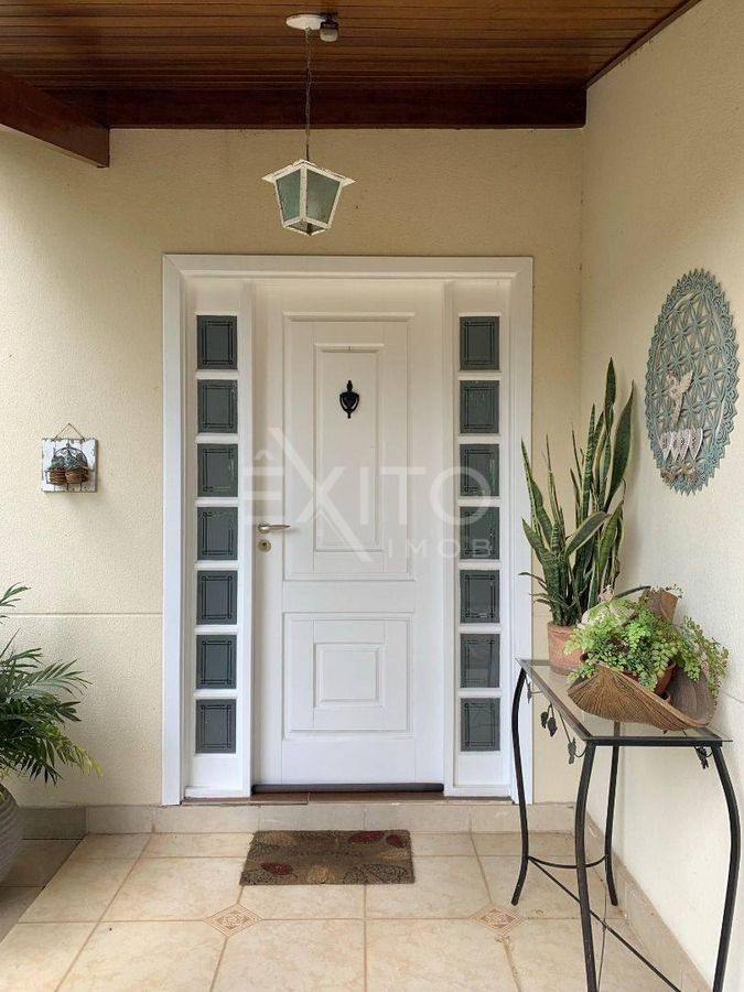 Casa, 3 quartos, 240 m² - Foto 4