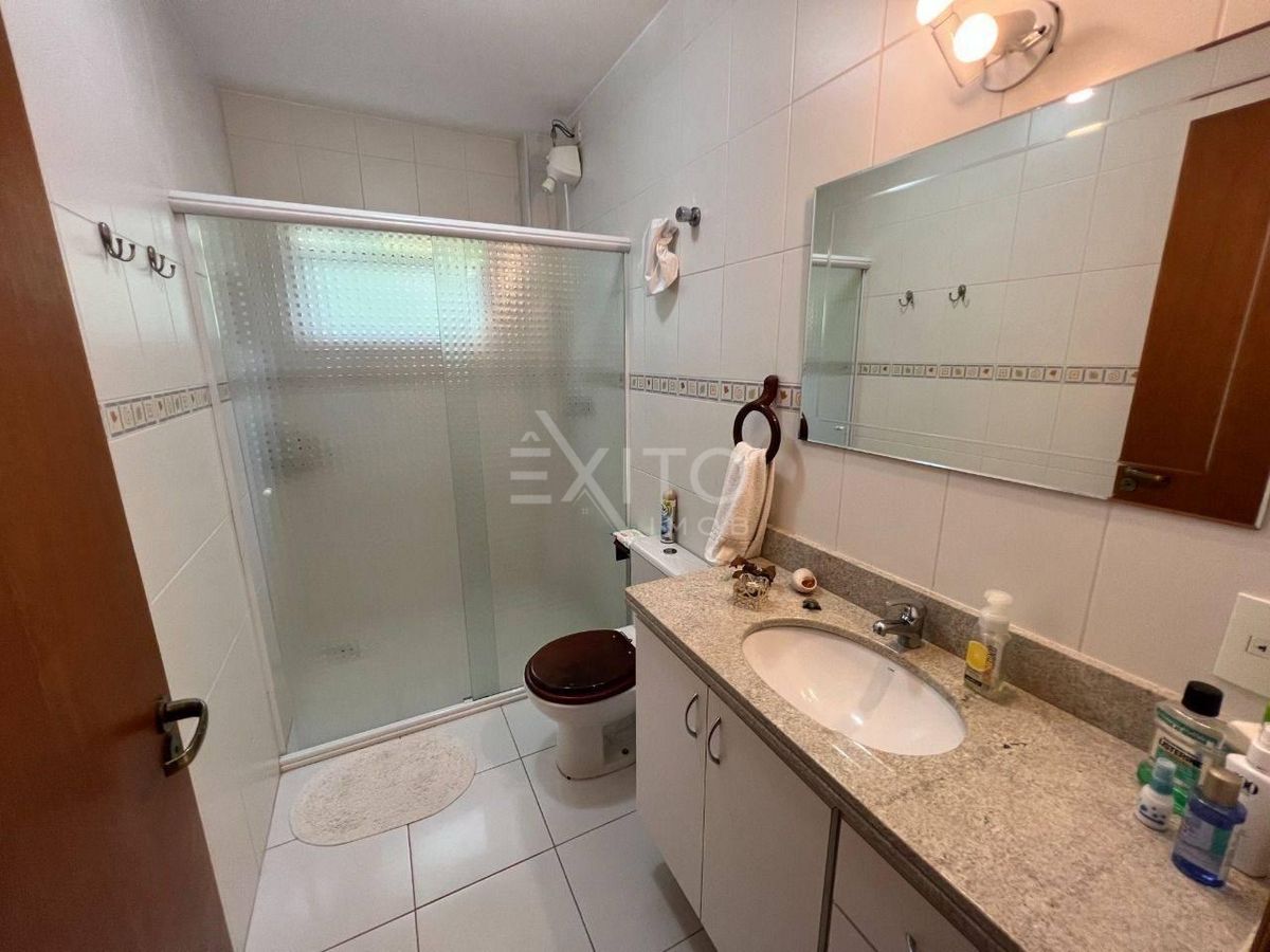 Casa, 3 quartos, 240 m² - Foto 21