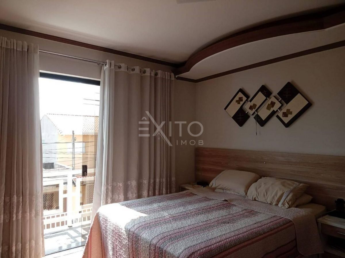 Casa, 3 quartos, 173 m² - Foto 2