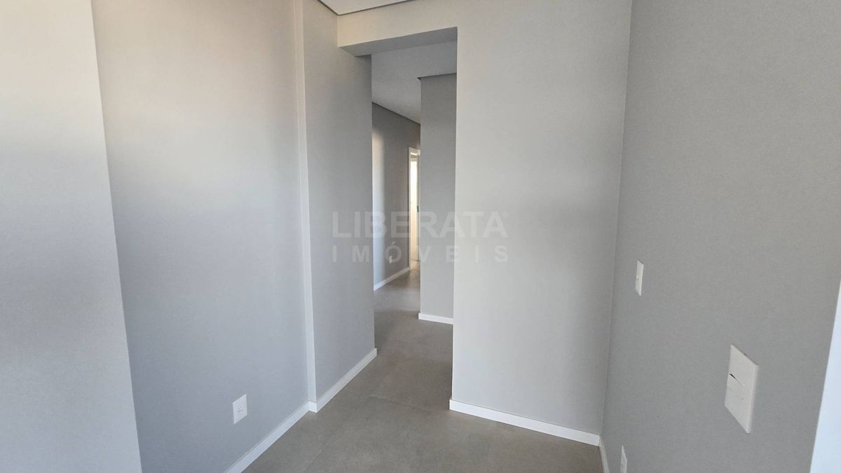 Apartamento a venda na Meia Praia, Navegantes, SC