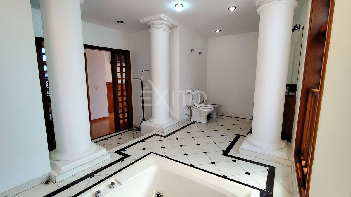 Casa, 6 quartos, 679 m² - Foto 38