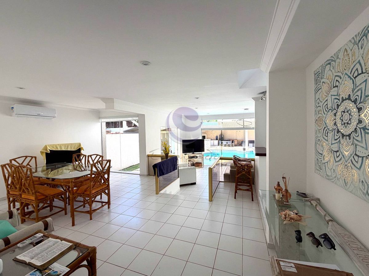 Villa Soares — Uma casa leve, acolhedora e feita para viver o melhor do Jardim Acapulco.