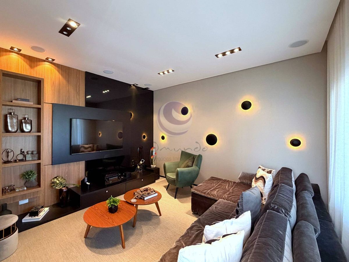 Villa Pires — A casa ideal para quem não abre mão de espaço, integração e lazer no Jardim Acapulco.