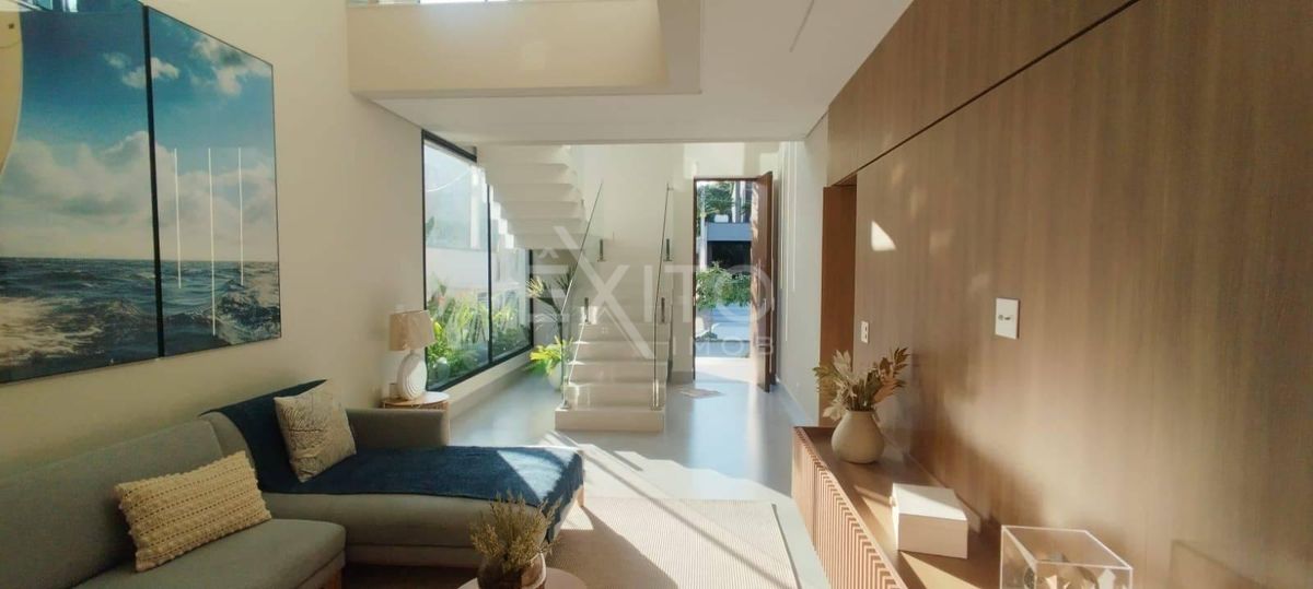 Casa, 6 quartos, 346 m² - Foto 3