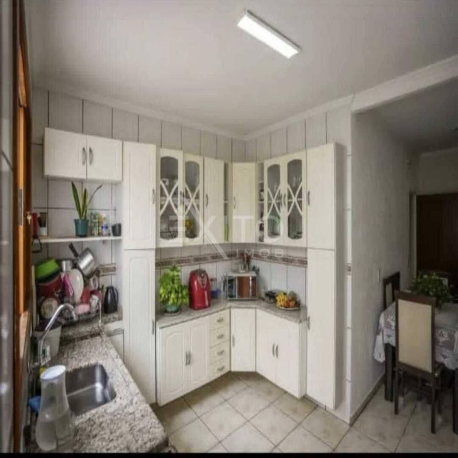 Casa, 4 quartos, 134 m² - Foto 2