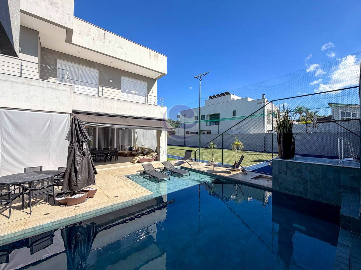 Villa Pires — A casa ideal para quem não abre mão de espaço, integração e lazer no Jardim Acapulco.