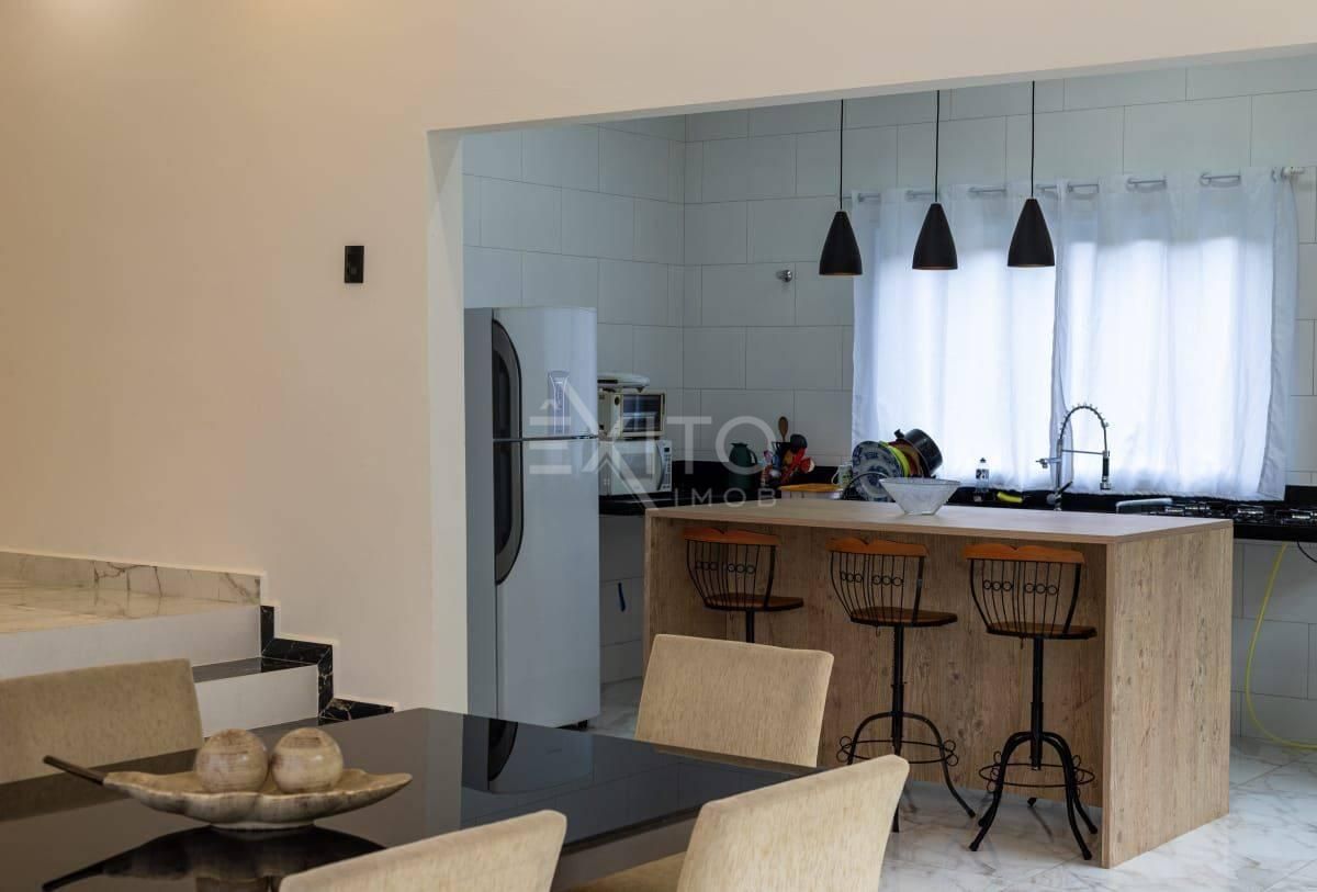 Casa, 4 quartos, 352 m² - Foto 4