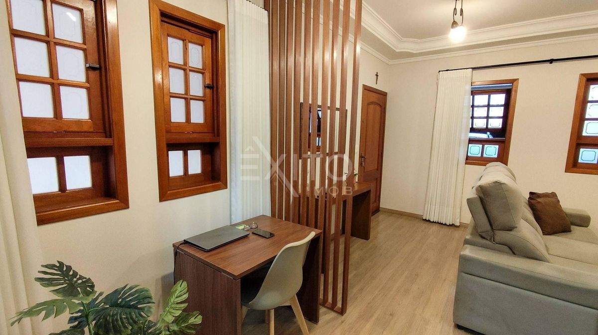 Casa, 3 quartos, 176 m² - Foto 2