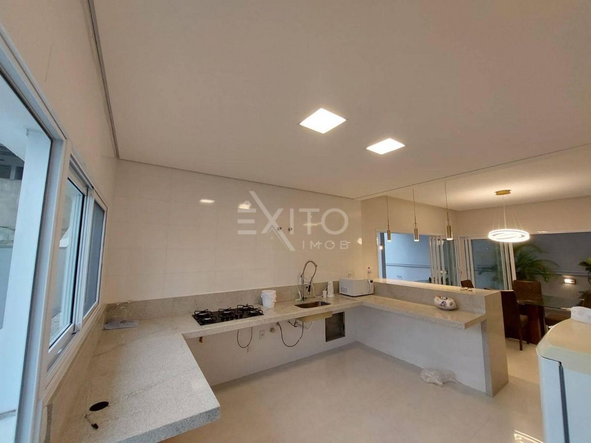 Casa, 4 quartos, 271 m² - Foto 6