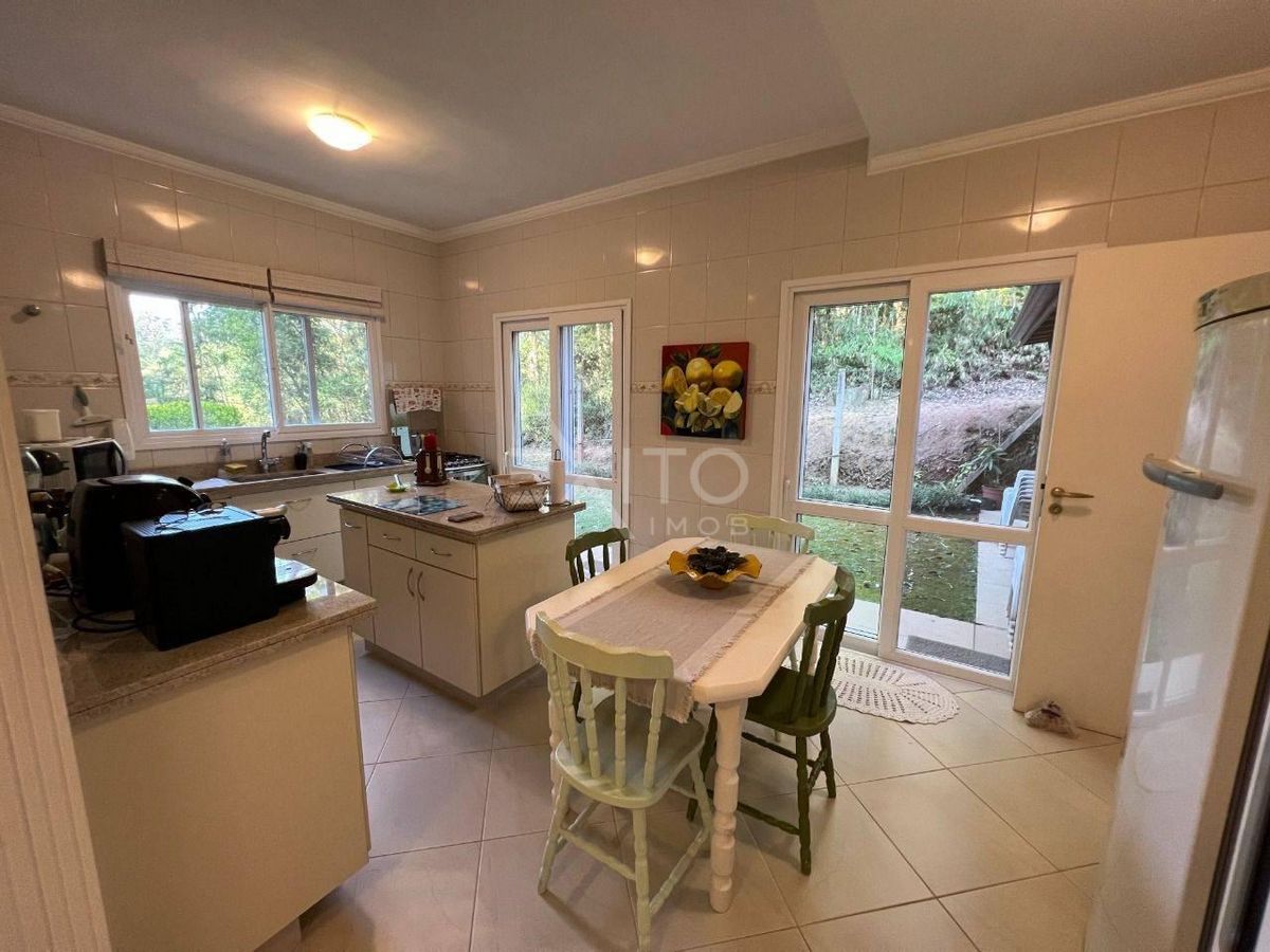 Casa, 3 quartos, 240 m² - Foto 9