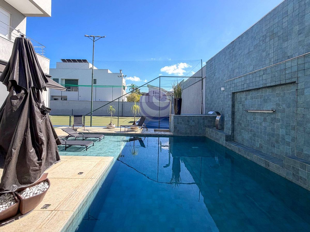 Villa Pires — A casa ideal para quem não abre mão de espaço, integração e lazer no Jardim Acapulco.