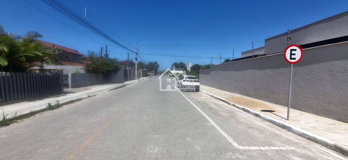 Sobrado com 1 suíte + 3 quartos, Itapema do Norte - Itapoá