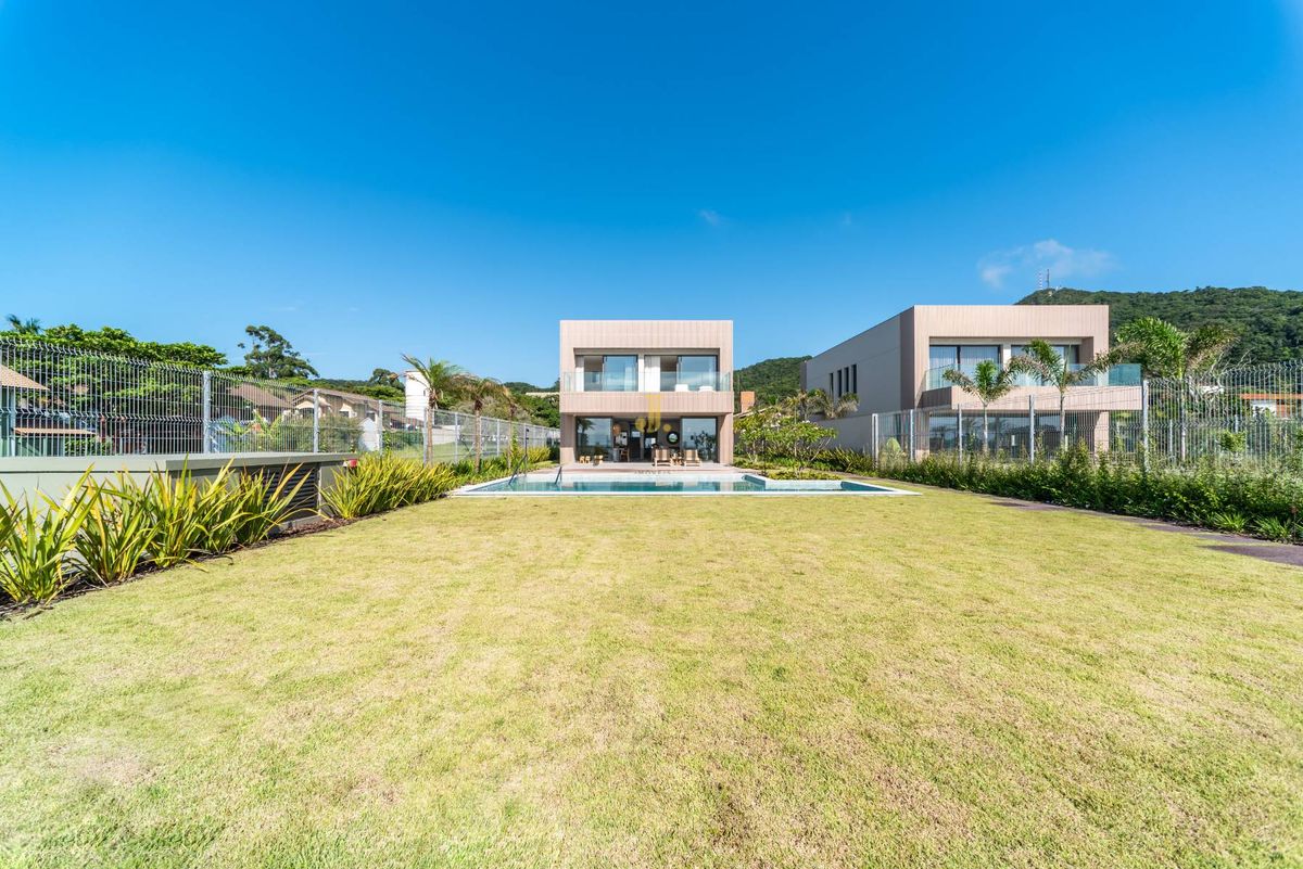 Casa no estaleiro