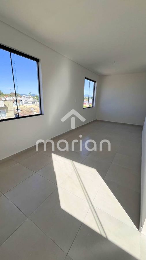 Apartamento a 600m da praia com 2 suítes, Itacolomi - Balneário Piçarras