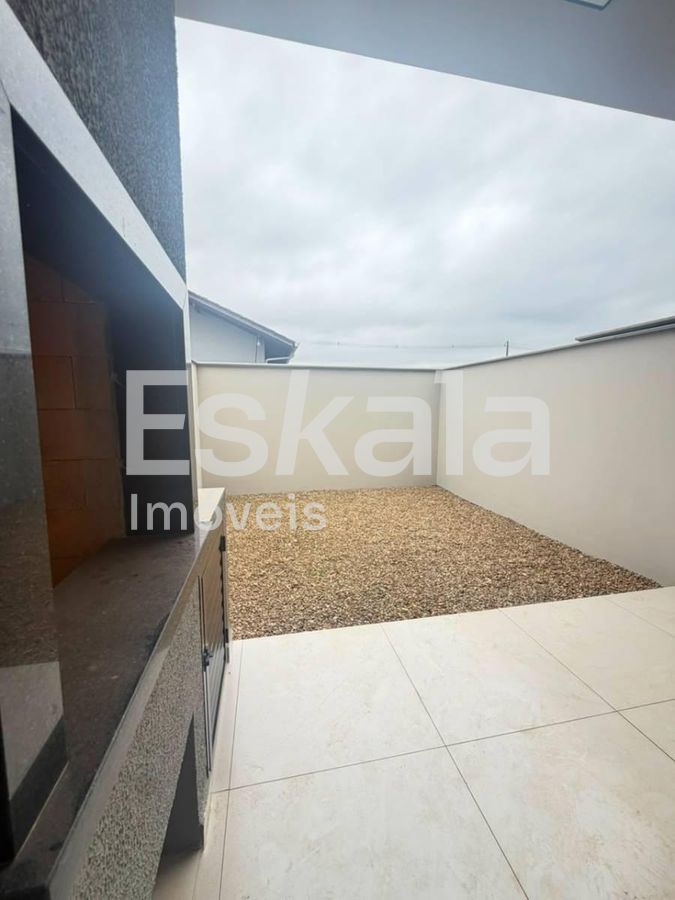 Casa Geminada Com 02 Dormitórios Beira Rio - Guaramirim