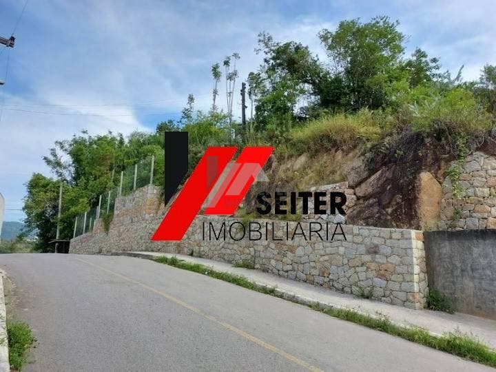 Casa de 4 dormitorios a venda Sambaqui Florianopolis