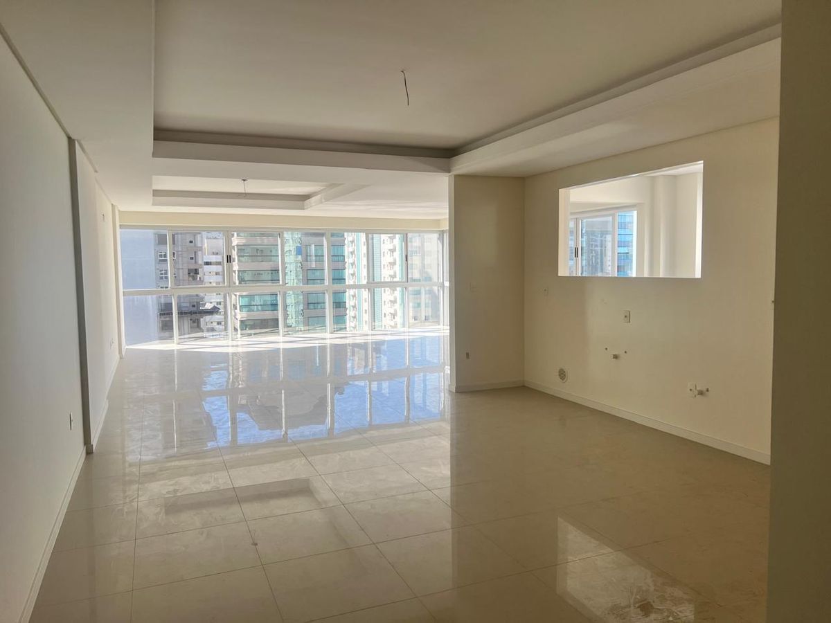Apto 4 dormitórios (4 suítes) — Ocean Towers, Itapema/SC - Apartamento em Meia Praia, Itapema - à venda - Portal Imóveis Itapema