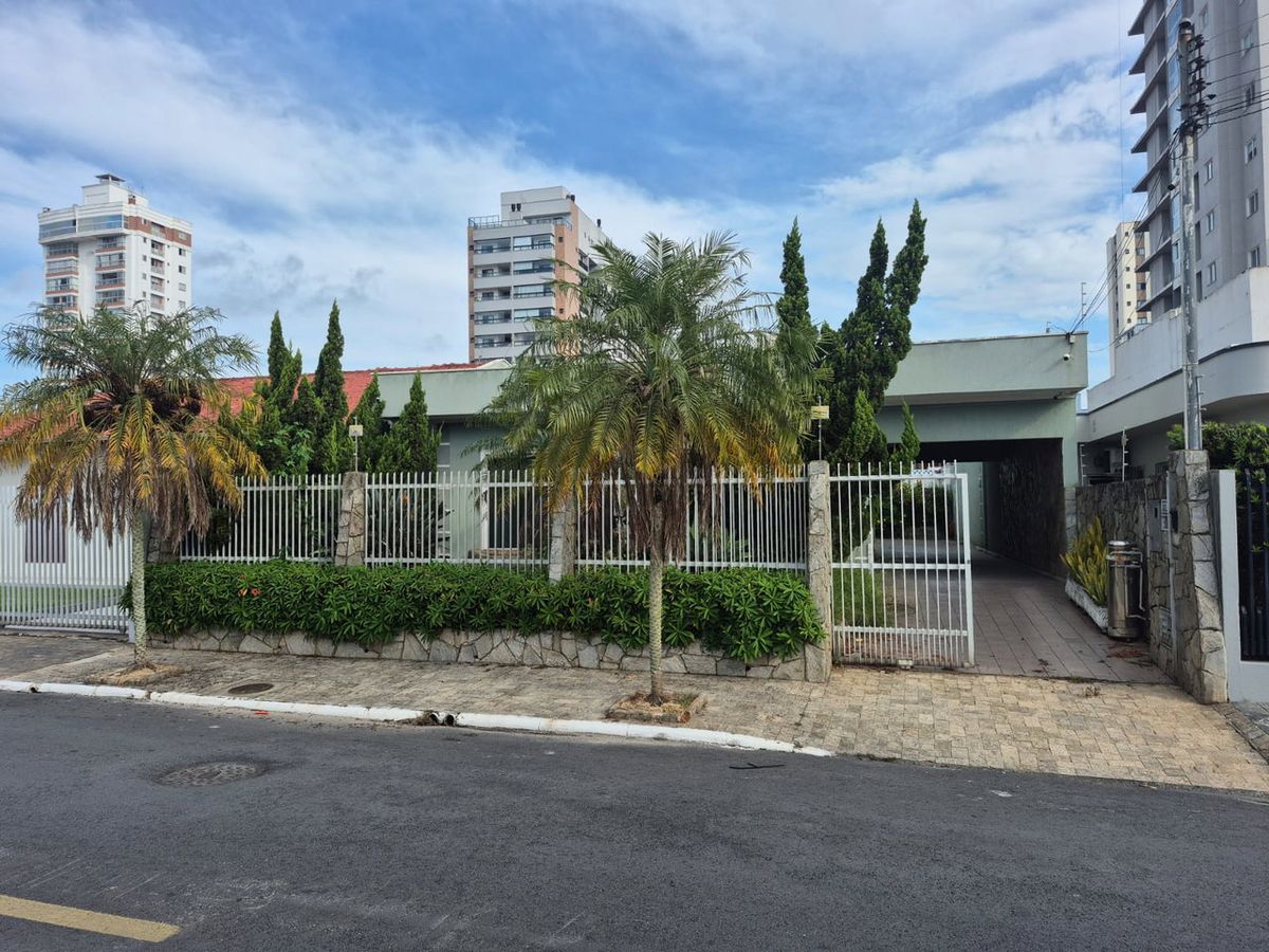 Casa Alvenaria - Casa em Itajaí - Sale e à venda - EXO INVESTIMENTOS