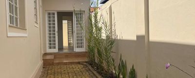 Casa à Venda e para Alugar no Centro de Avaré com 4 Salas, Recepção e Quintal nos Fundos. Foto 3