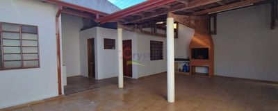 Casa para Alugar com 3 Quartos (1 Suíte), Churrasqueira e Lavanderia em Centro - Avaré. Foto 3
