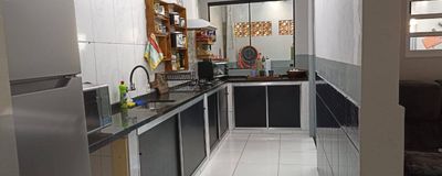 Casa à Venda com 2 Quartos, Garagem para 3 Carros, Quintal Grande e Edícula em São Rogério I - Avaré. Foto 3