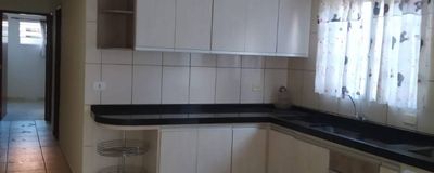 Casa à Venda com 2 Quartos, Garagem Coberta para 2 Carros e Área Externa com Edícula em Vila Rio Novo - Avaré. Foto 3