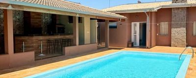 Casa à Venda com 3 Quartos, Suíte, Hidromassagem, Churrasqueira e Garagem na Vila Rio Novo - Avaré. Foto 3