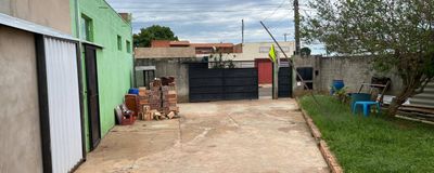 Casa e Mercado à Venda em Terras de São José - Avaré. Foto 3
