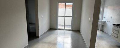 Apartamento Térreo para Alugar com 2 Quartos, Armário Planejado e Quintal em Alto da Colina - Avaré. Foto 3