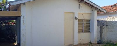 Casa à Venda com 2 Quartos, Garagem para 2 Carros e Quintal no Centro - Avaré. Foto 3