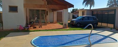 Casa À Venda com 3 Quartos, Garagem para 4 Carros, Piscina e Quintal em Condomínio Estribo - Avaré. Foto 3