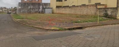 Terreno de esquina em Jardim Vitória - Avaré. Foto 3