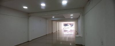 Ponto Comercial com Salão, 2 Banheiros e Cozinha em Centro - Avaré. Foto 3