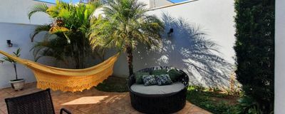 Sobrado à Venda com 4 Quartos, Sala 2 Ambientes, Cozinha Planejada e Equipada e Espaço Gourmet em Jardim Botânico - Avaré. Foto 3