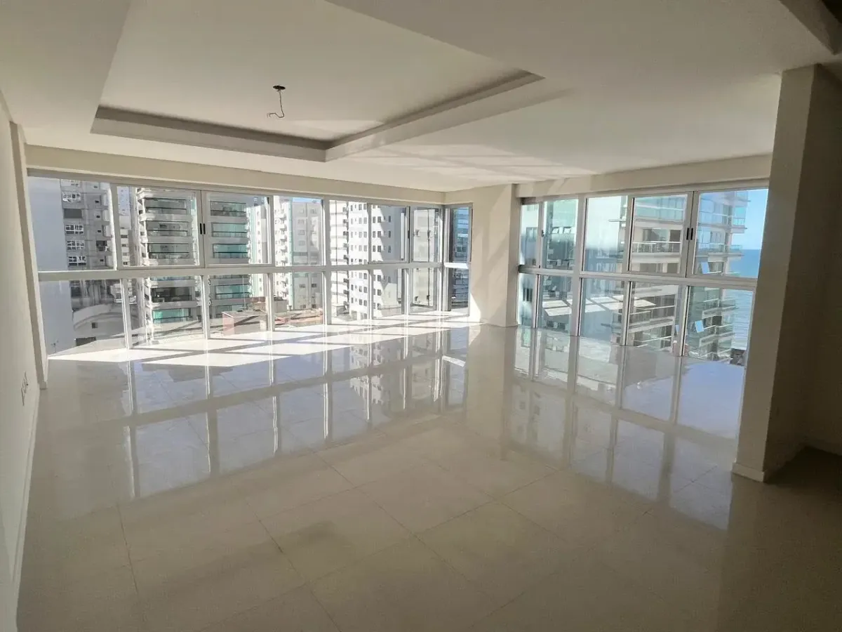 Edifício Ocean Towers Vista Mar 4 Suítes 3 Vagas Meia Praia Itapema SC - Apartamento em Meia Praia, Itapema - à venda - Imobiliária Rota do Sol Itapema