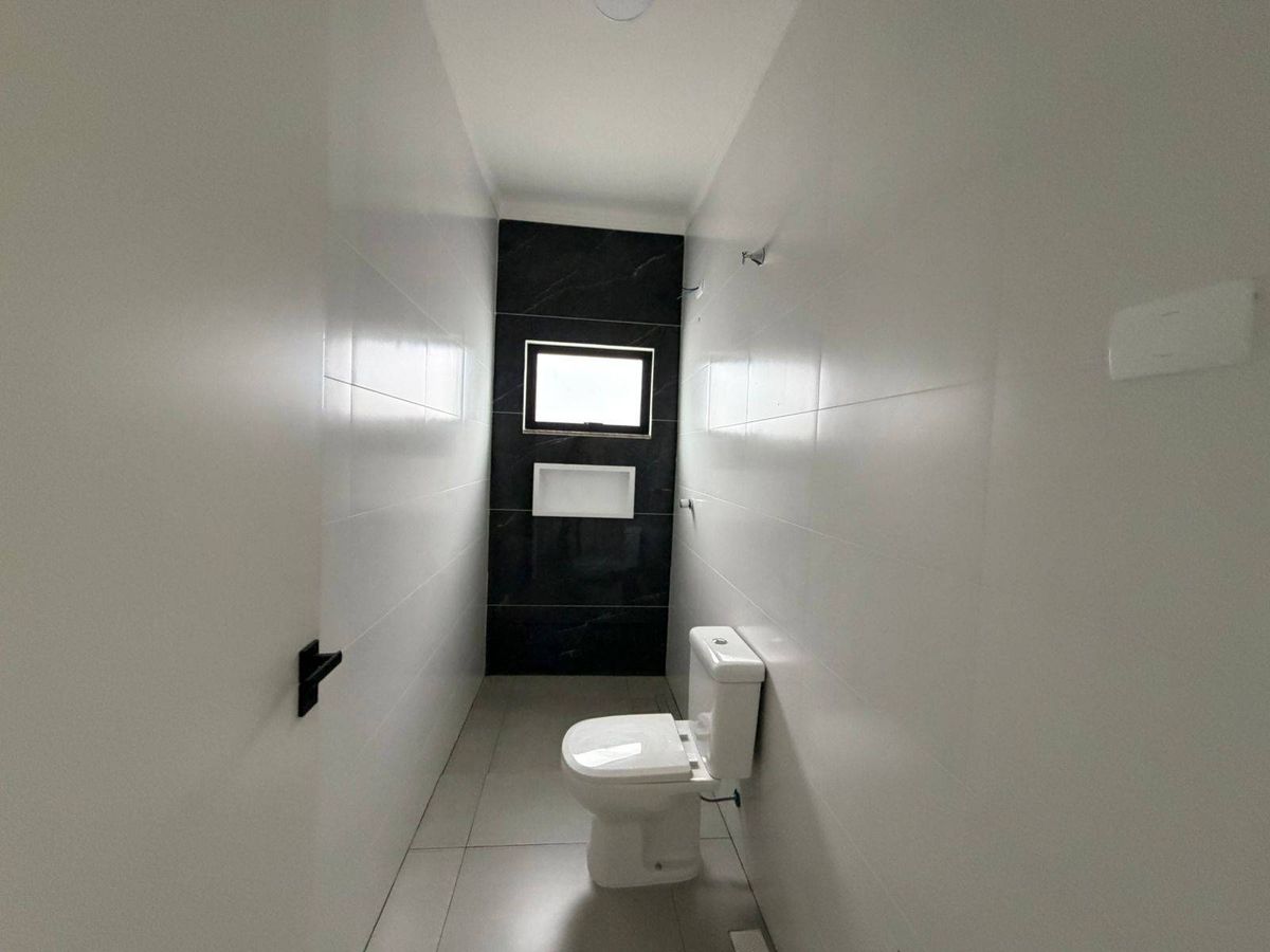 Casa à Venda com 3 quartos, no bairro Nova Barra Velha - Barra Velha Cód. 2768