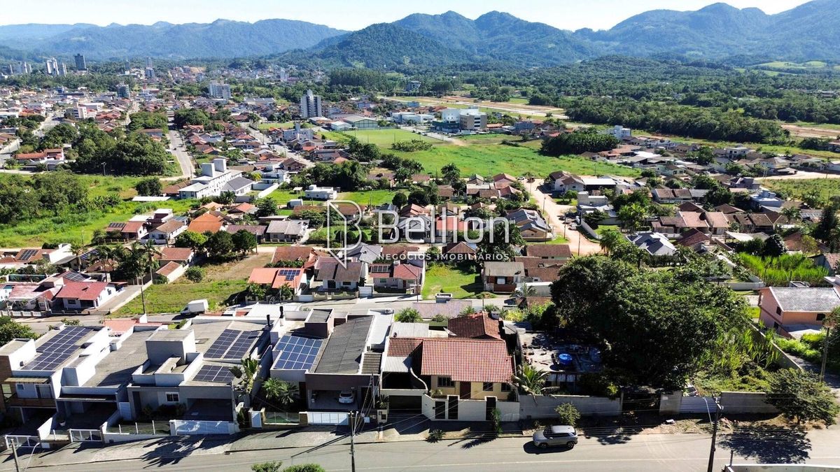 Casa com uma bela vista no bairro das nações em Timbó