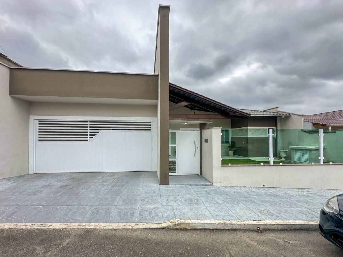CASA COM 1 SUÍTE + 3 QUARTOS, ESTRADA NOVA - Casa em Estrada Nova, Jaraguá do Sul - à venda - IMOB Imóveis